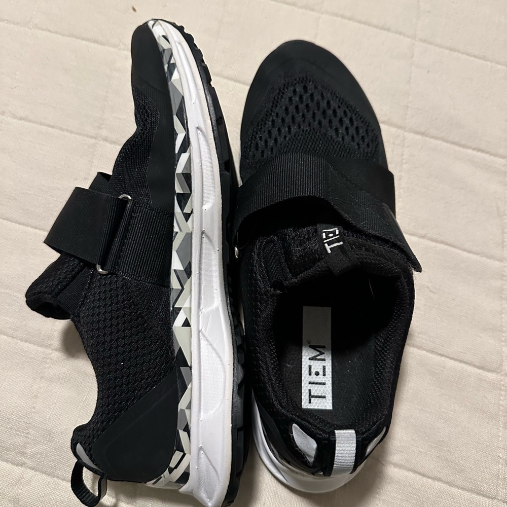 Women’s TiEM spin shoes